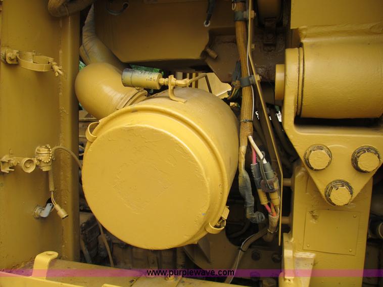 image for item B2721 1994 Caterpillar 953B track loader