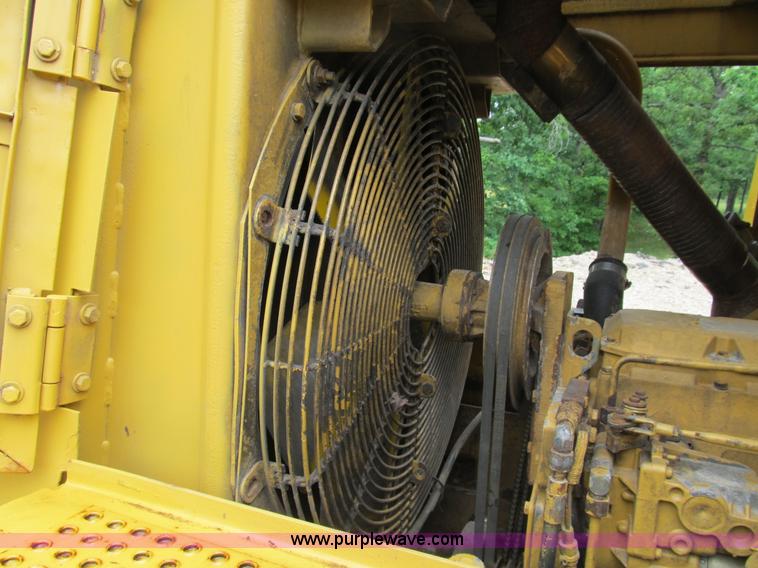 image for item B2721 1994 Caterpillar 953B track loader