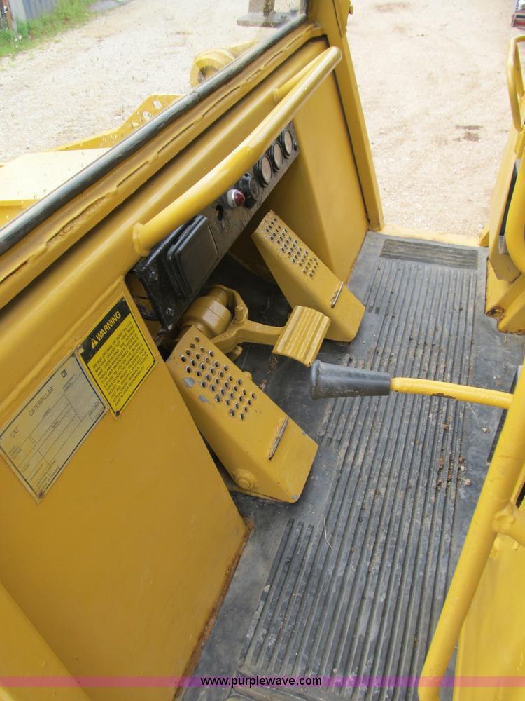 image for item B2721 1994 Caterpillar 953B track loader