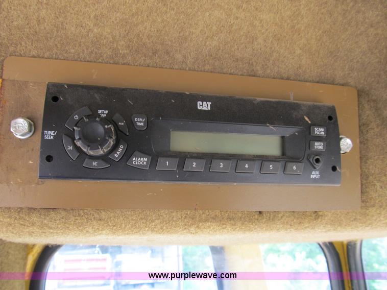 image for item B2721 1994 Caterpillar 953B track loader