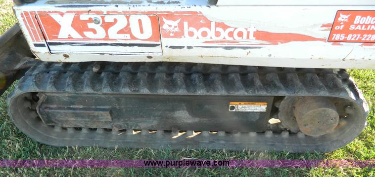 image for item B3711 Bobcat X320 mini excavator