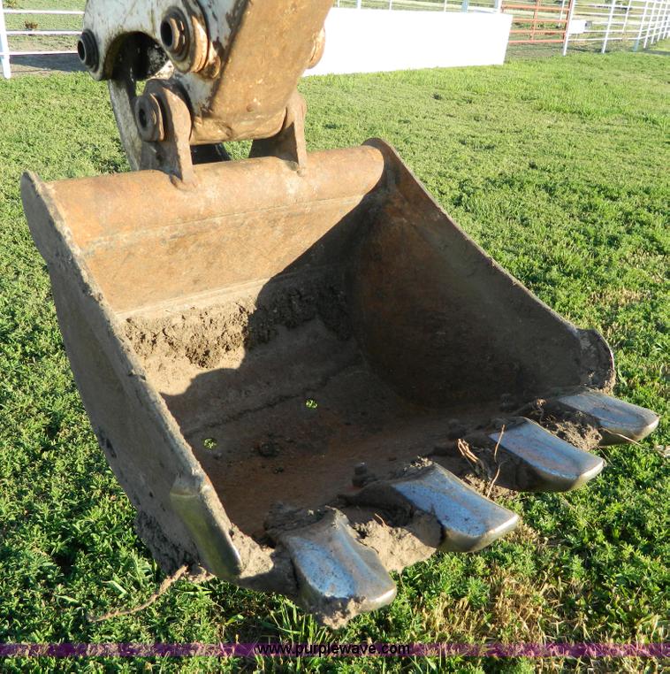 image for item B3711 Bobcat X320 mini excavator