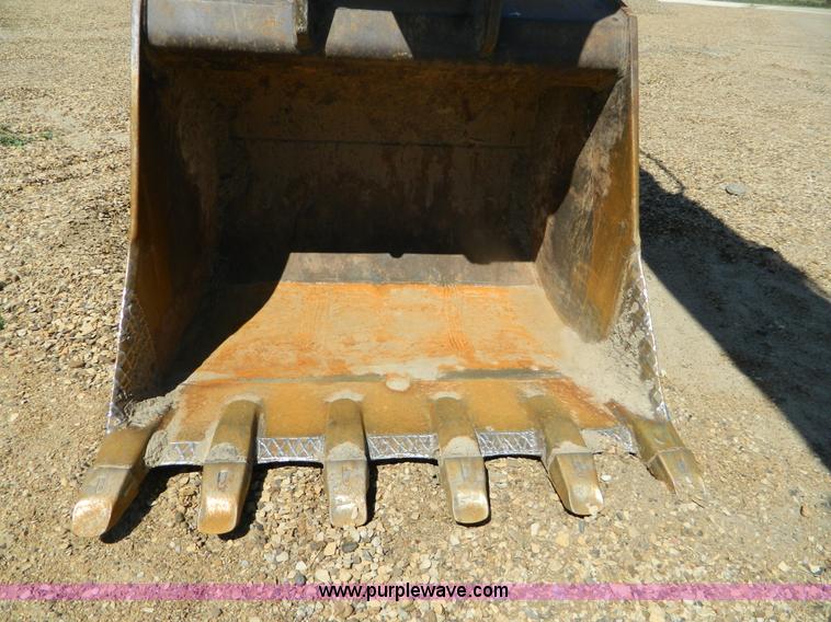 image for item B3735 1993 Hyundai 320LC excavator