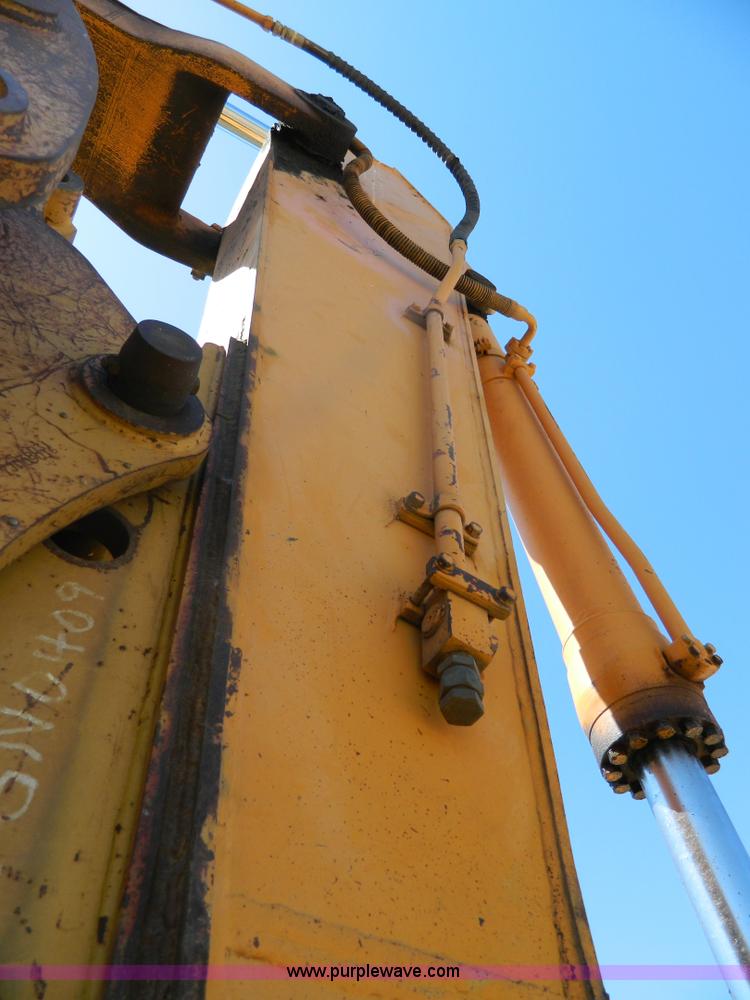 image for item B3735 1993 Hyundai 320LC excavator