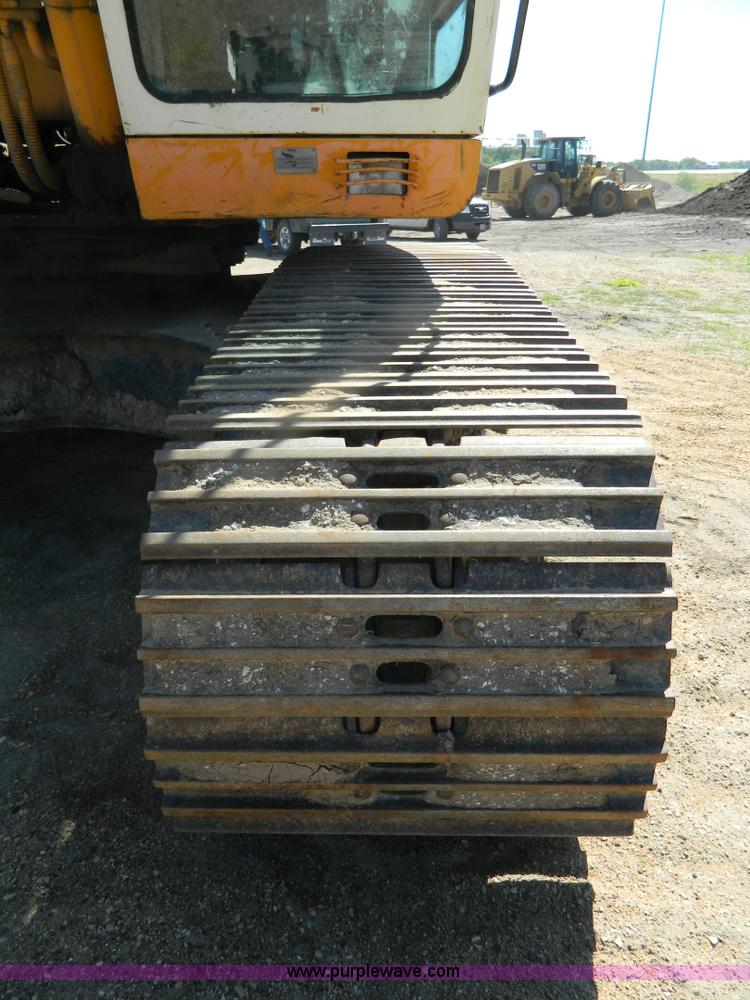 image for item B3735 1993 Hyundai 320LC excavator