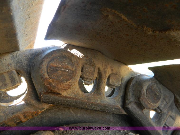 image for item B3735 1993 Hyundai 320LC excavator