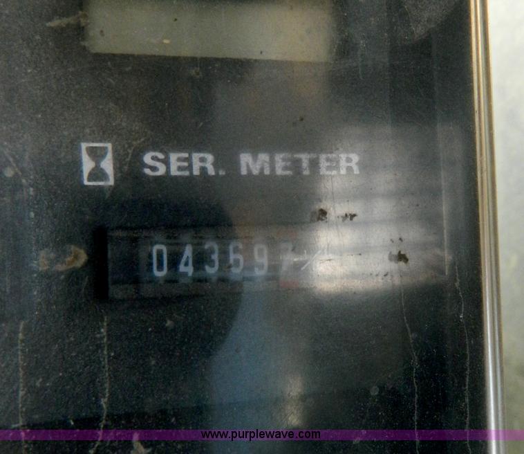 image for item B3735 1993 Hyundai 320LC excavator