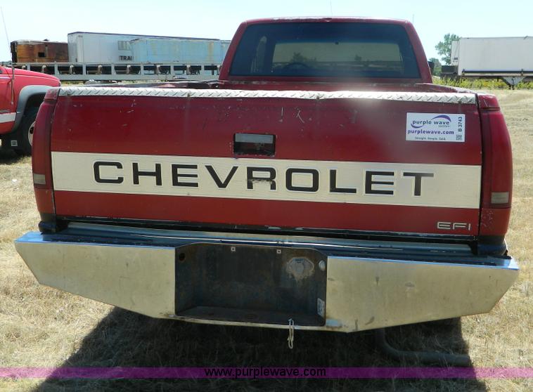 image for item B3743 1989 Chevrolet 2500 pickup truck