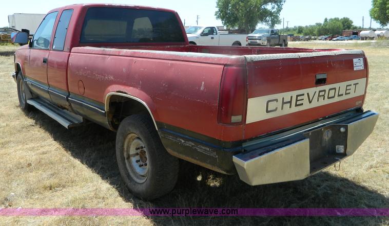 image for item B3743 1989 Chevrolet 2500 pickup truck