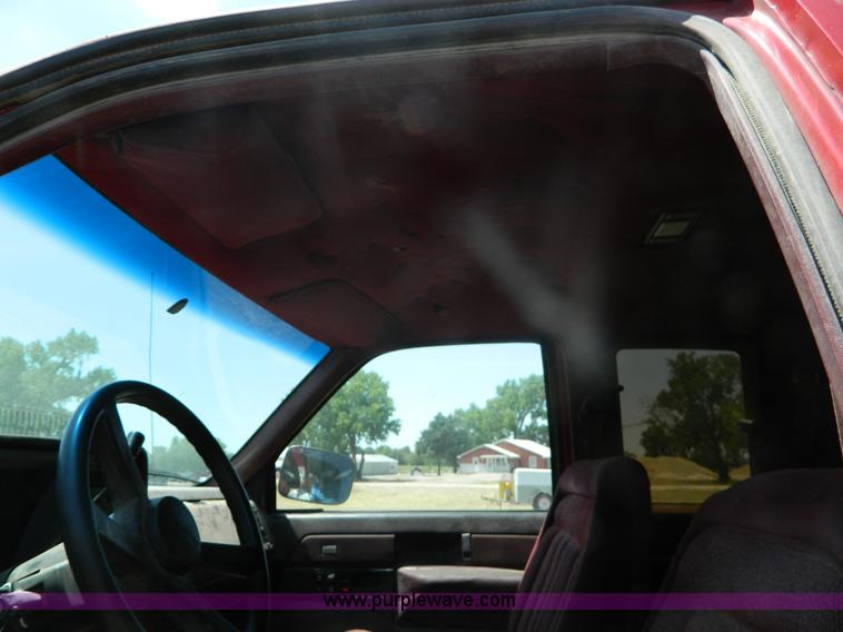 image for item B3743 1989 Chevrolet 2500 pickup truck