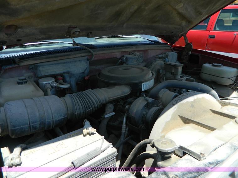 image for item B3743 1989 Chevrolet 2500 pickup truck