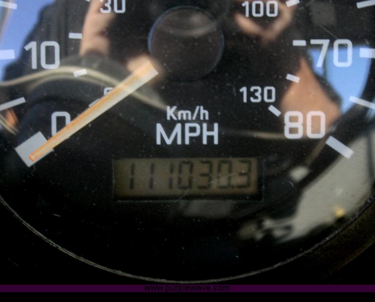 image for item B6761 2000 Western Star 4864FX concrete mixer truck