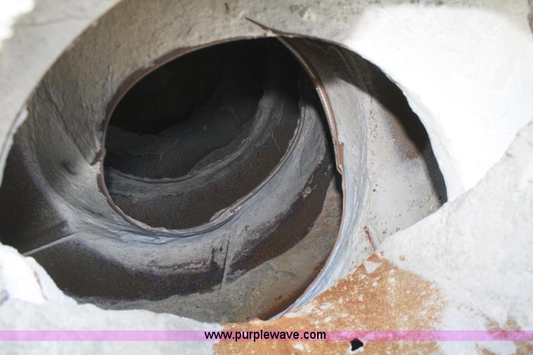 image for item B6761 2000 Western Star 4864FX concrete mixer truck