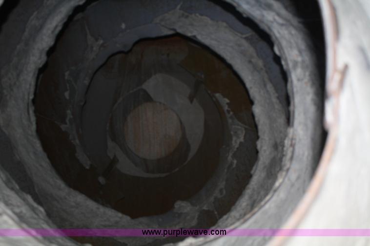 image for item B6761 2000 Western Star 4864FX concrete mixer truck