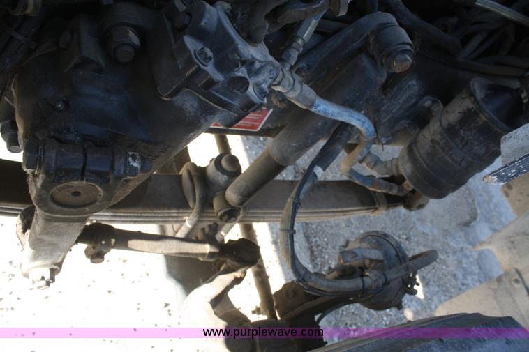 image for item B6762 2000 Western Star 4864FX concrete mixer truck