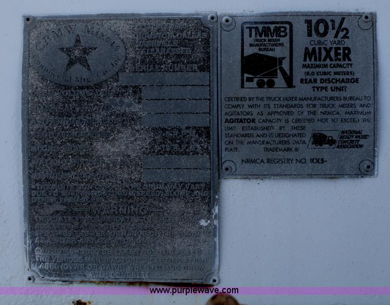 image for item B6762 2000 Western Star 4864FX concrete mixer truck