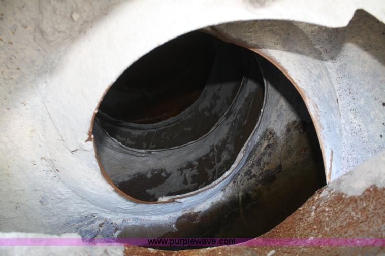 image for item B6762 2000 Western Star 4864FX concrete mixer truck