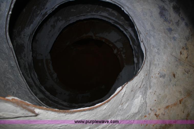 image for item B6762 2000 Western Star 4864FX concrete mixer truck