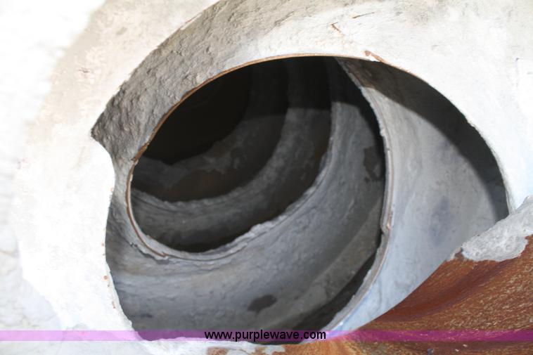 image for item B6763 2000 Western Star 4864FX concrete mixer truck