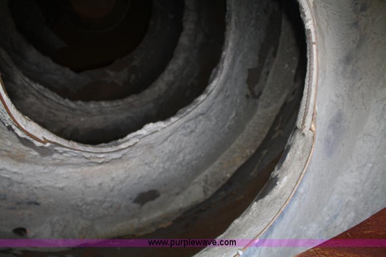 image for item B6763 2000 Western Star 4864FX concrete mixer truck