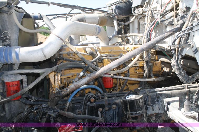 image for item B6764 2000 Western Star 4964FX concrete mixer truck