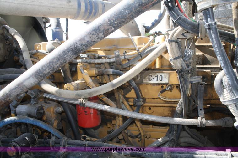 image for item B6764 2000 Western Star 4964FX concrete mixer truck