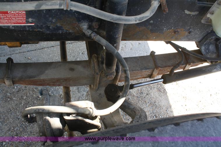 image for item B6764 2000 Western Star 4964FX concrete mixer truck