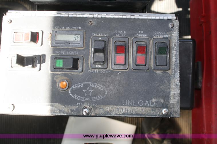 image for item B6765 2000 Western Star 4964FX concrete mixer truck