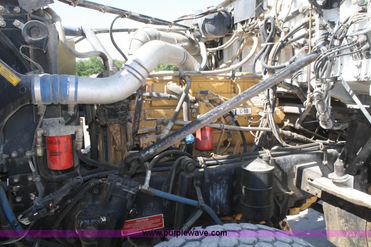 image for item B6765 2000 Western Star 4964FX concrete mixer truck