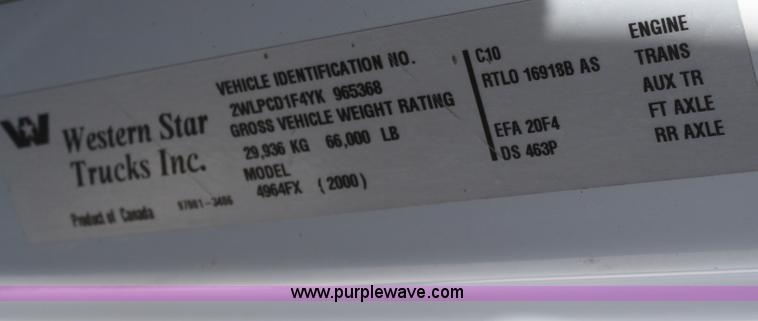 image for item B6765 2000 Western Star 4964FX concrete mixer truck