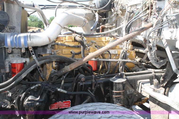 image for item B6766 2000 Western Star 4964FX concrete mixer truck