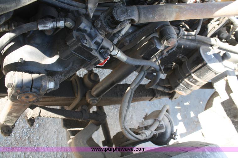 image for item B6766 2000 Western Star 4964FX concrete mixer truck