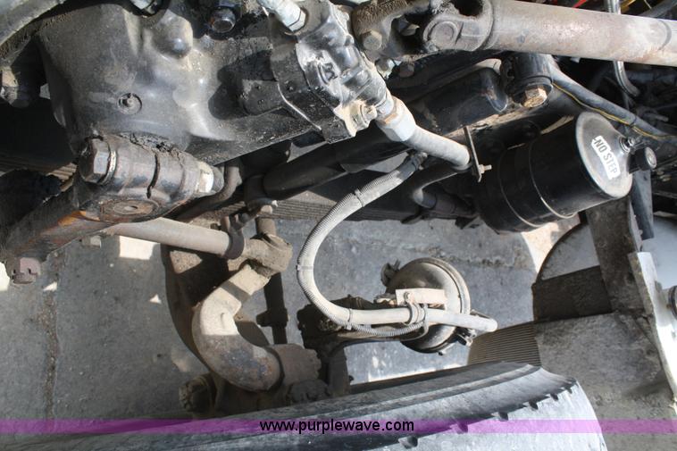 image for item B6767 1999 Western Star 4964FX concrete mixer truck