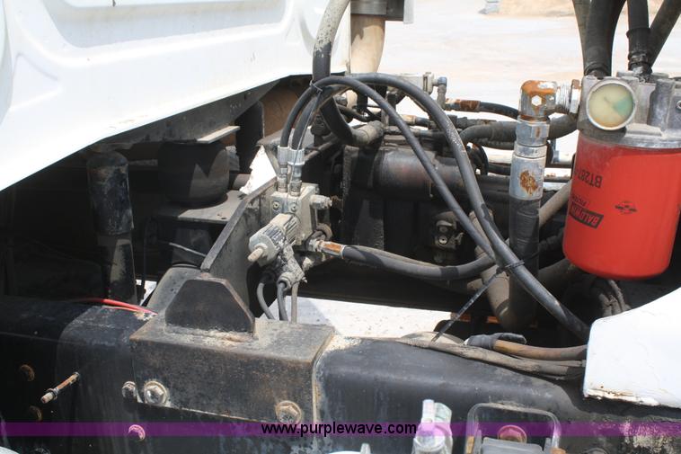 image for item B6767 1999 Western Star 4964FX concrete mixer truck