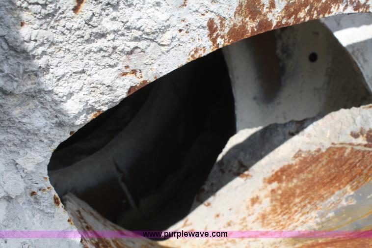 image for item B6767 1999 Western Star 4964FX concrete mixer truck