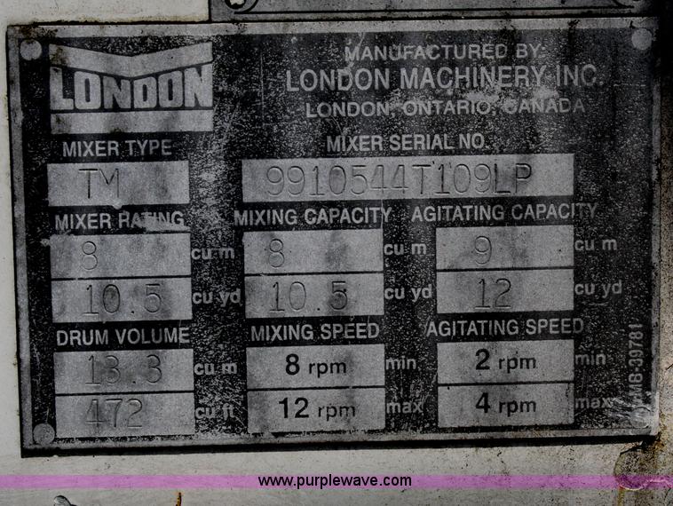 image for item B6767 1999 Western Star 4964FX concrete mixer truck