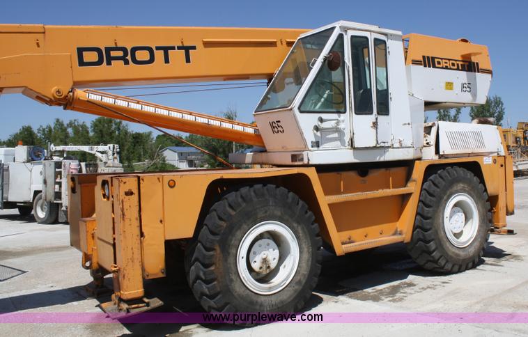 image for item B6783 Drott 1800CC crane