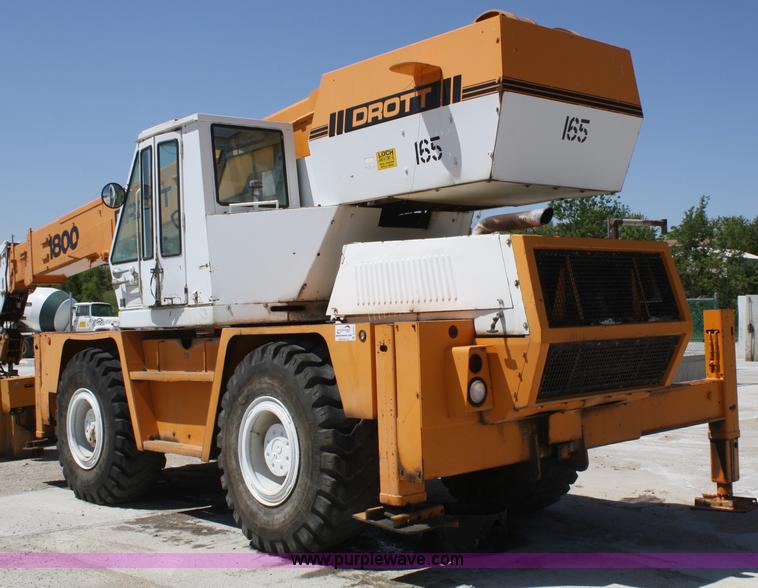 image for item B6783 Drott 1800CC crane