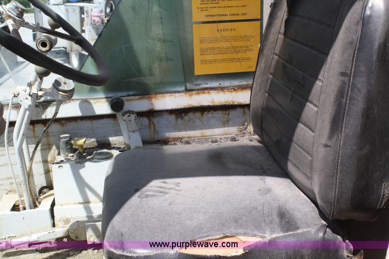 image for item B6783 Drott 1800CC crane