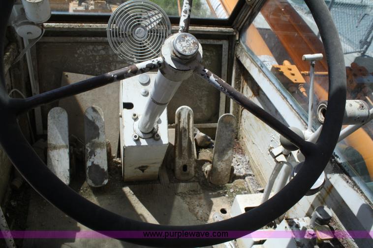 image for item B6783 Drott 1800CC crane