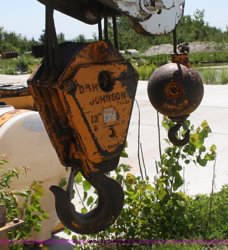 image for item B6783 Drott 1800CC crane