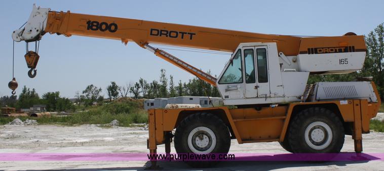 image for item B6783 Drott 1800CC crane
