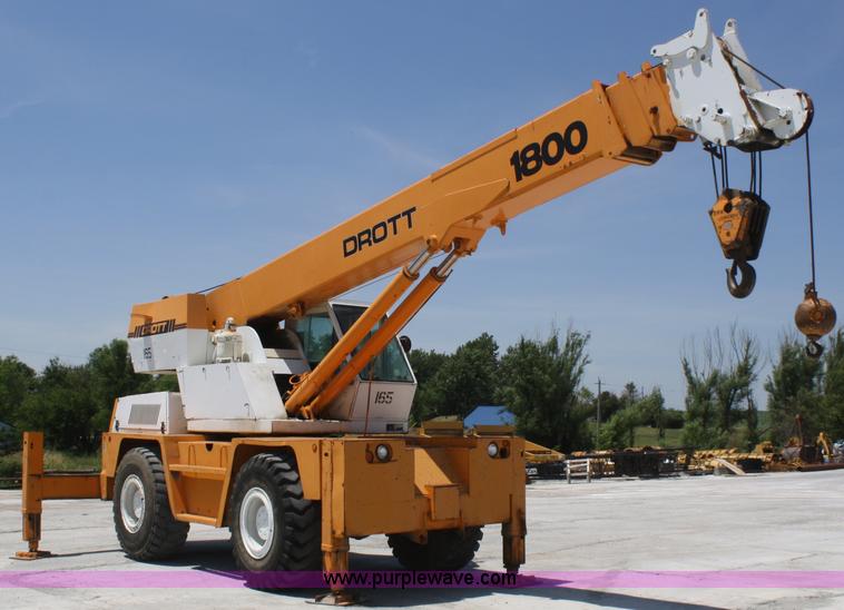 image for item B6783 Drott 1800CC crane