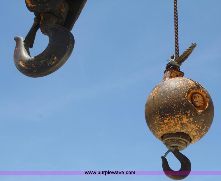 image for item B6783 Drott 1800CC crane