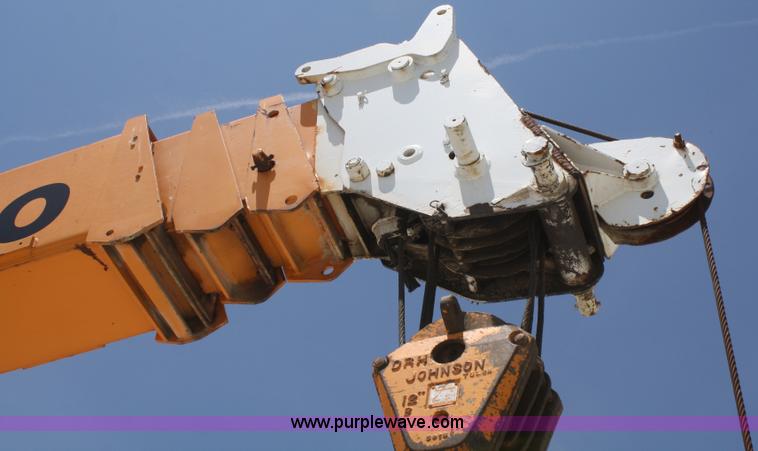 image for item B6783 Drott 1800CC crane