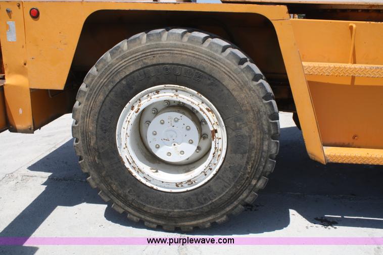 image for item B6783 Drott 1800CC crane