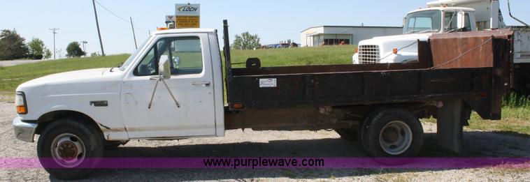 image for item B6787 1994 Ford F350 XL flatbed pickup truck