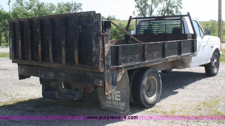 image for item B6787 1994 Ford F350 XL flatbed pickup truck
