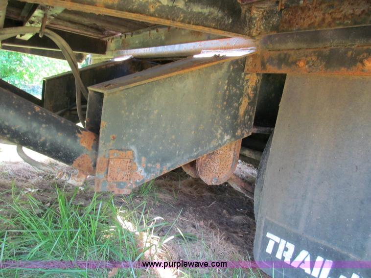 image for item C2193 1995 Trail-Eze 28' gooseneck trailer with hydraulic dovetail