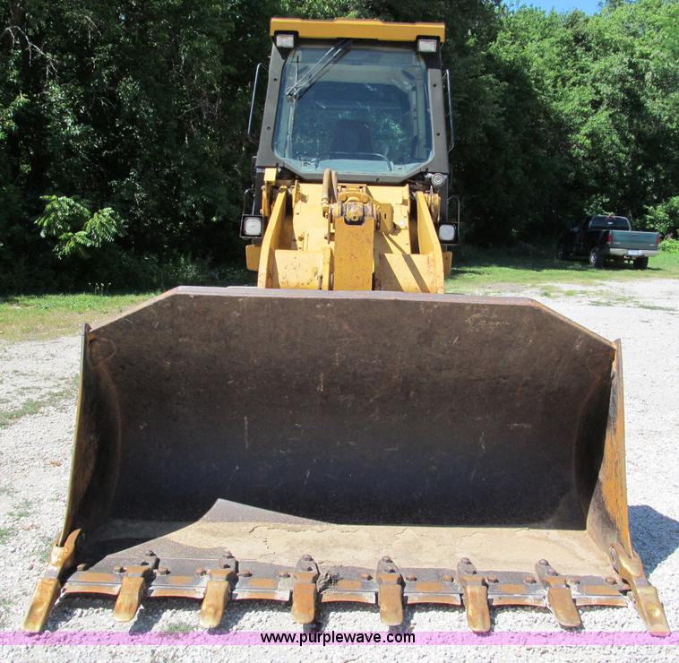 image for item C2209 2002 Caterpillar 953C track loader